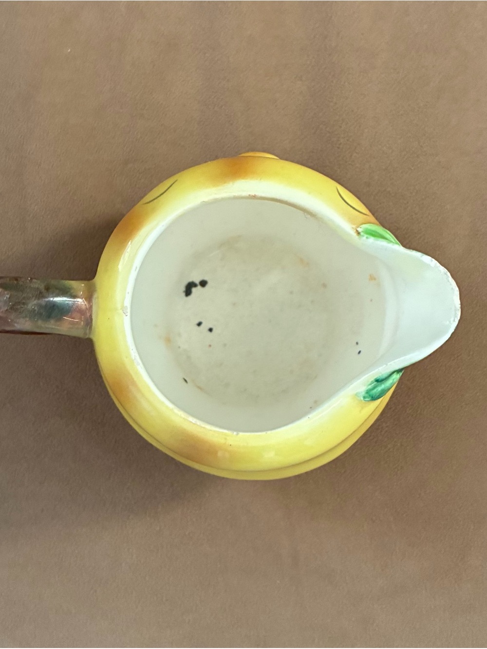 Vintage Yellow Smiling Anamorphic Creamer - Picture 4 of 4